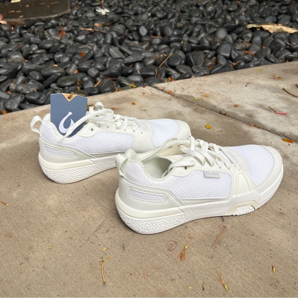 Olukai ‘Anau Court Shoes - Picture 1 of 6